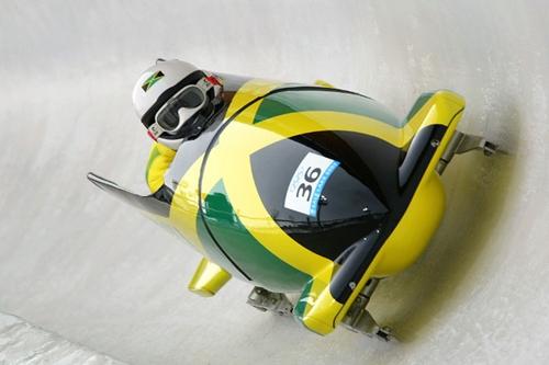 Bobsled da Jamaica sofre para conseguir disputar mais uma Olimpíada